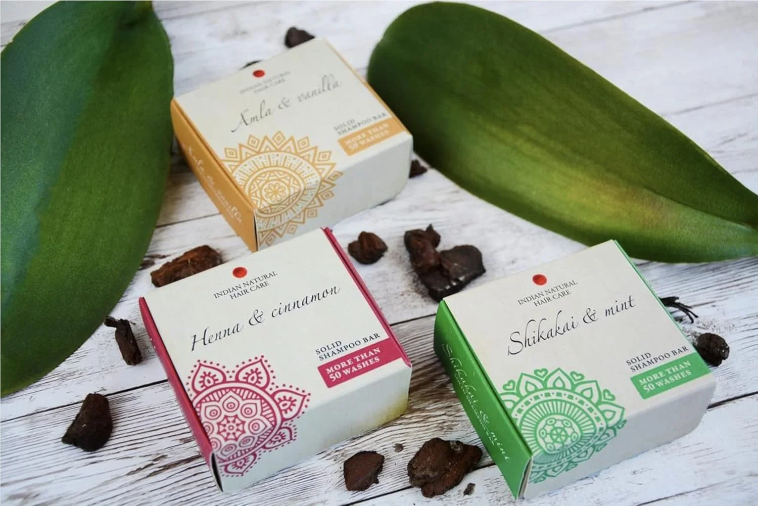 شامپو بار جامد مراقبت از موی طبیعی هندی - شیکاکای و نعناع - برای موهای معمولی تا چرب و مستعد شوره سر - 60 میلی لیتر