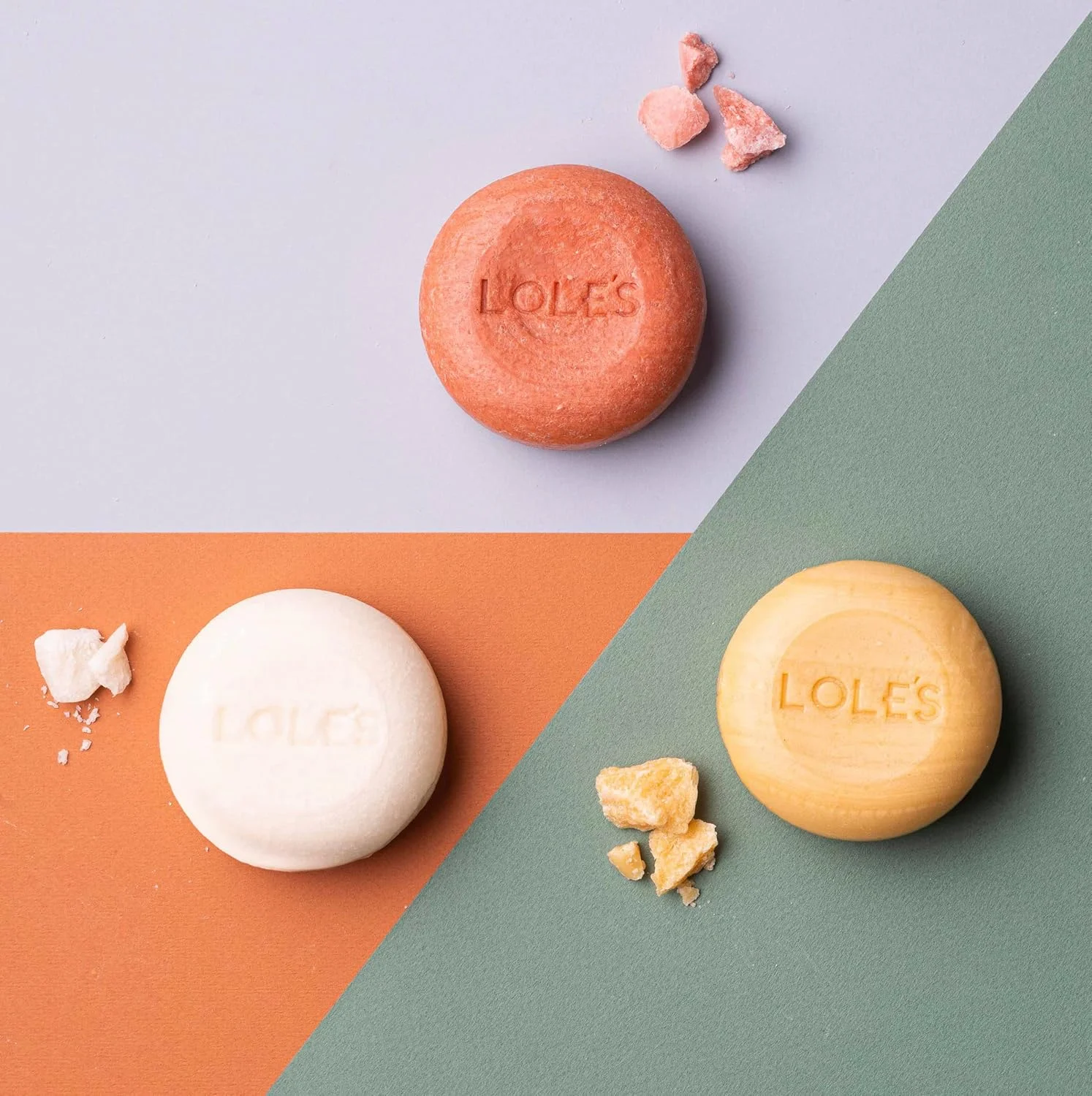 شامپو و نرم کننده جامد 2 در 1 LOLE'S با روغن نارگیل برای موهای معمولی، حجم دهنده و تقویت کننده، 99% مواد منشاء طبیعی، موم زنبور عسل با منبع پایدار، فاقد مواد نگهدارنده، سیلیکون و صابون شامپو و نرم کننده جامد 2 در 1 LOLE'S با روغن نارگیل برای موهای معمولی، حجم دهنده و تقویت کننده، 99% مواد منشاء طبیعی، موم زنبور عسل با منبع پایدار، فاقد مواد نگهدارنده، سیلیکون و صابون