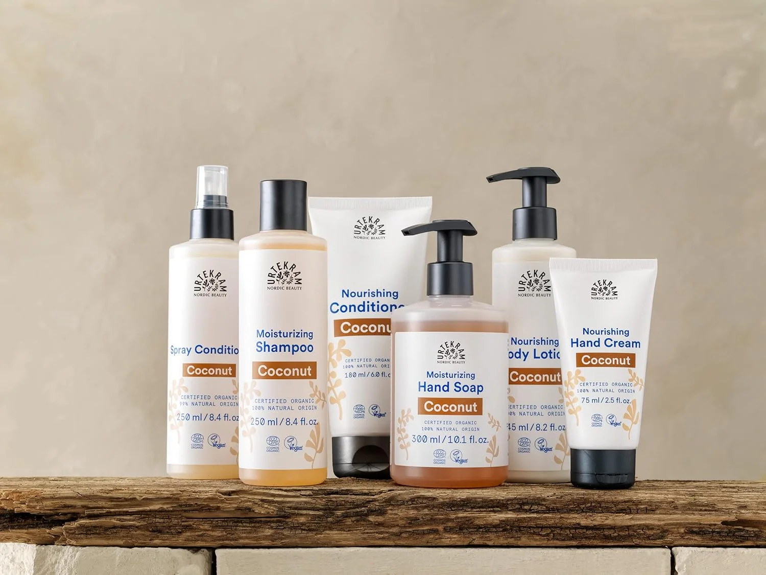 شامپو مغذی نارگیل Urtekram، 250 میلی لیتر – 100% ارگانیک | وگان | مراقبت نرم کننده برای موهای معمولی تا خشک با شهد گل نارگیل و عصاره گل مینا شامپو مغذی نارگیل Urtekram، 250 میلی لیتر – 100% ارگانیک | وگان | مراقبت نرم کننده برای موهای معمولی تا خشک با شهد گل نارگیل و عصاره گل مینا