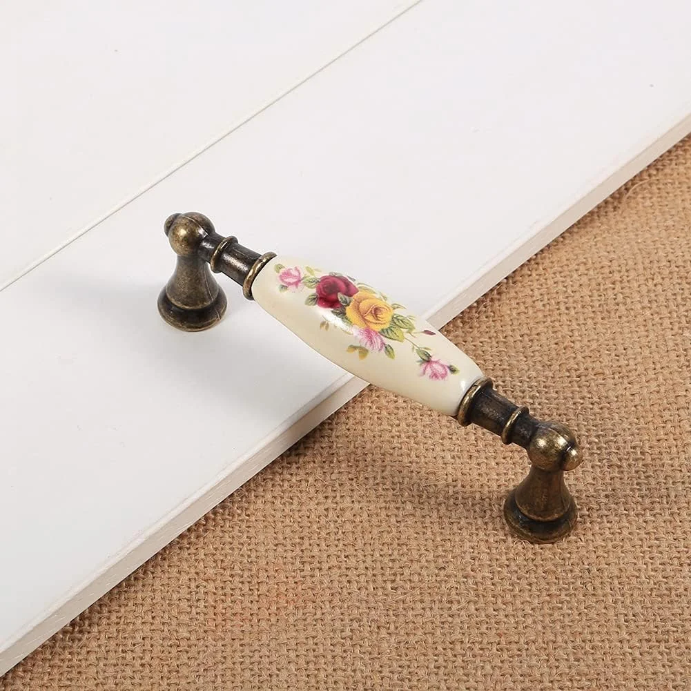 دستگیره در، دستگیره کمد، دستگیره کابینت طرح قدیمی برای کشو، کمد دیواری، آشپزخانه، کابینت (7#) دستگیره در، دستگیره کمد، دستگیره کابینت طرح قدیمی برای کشو، کمد دیواری، آشپزخانه، کابینت (7#)