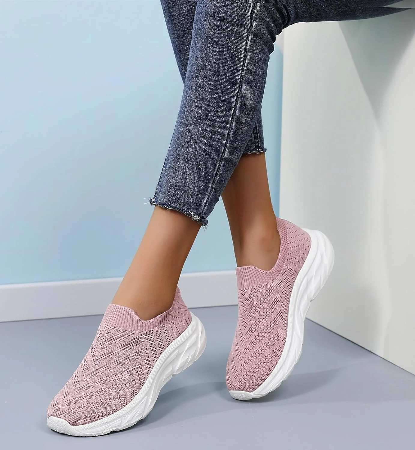 کفش پیاده روی زنانه، مدل slip-on، راحت، سبک، با قابلیت تنفس، جورابی توری، ضد لغزش، مناسب ورزش، مد روز، کفش تنیس و دویدن کفش پیاده روی زنانه، مدل slip-on، راحت، سبک، با قابلیت تنفس، جورابی توری، ضد لغزش، مناسب ورزش، مد روز، کفش تنیس و دویدن