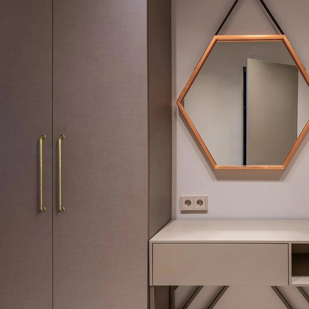 ست 12 عددی دستگیره کابینت برنجی عتیقه Yanxia، فاصله مرکز تا مرکز 7 9/16 اینچ - دستگیره های کشویی بی انتها برای احیای مبلمان کلاسیک ست 12 عددی دستگیره کابینت برنجی عتیقه Yanxia، فاصله مرکز تا مرکز 7 9/16 اینچ - دستگیره های کشویی بی انتها برای احیای مبلمان کلاسیک