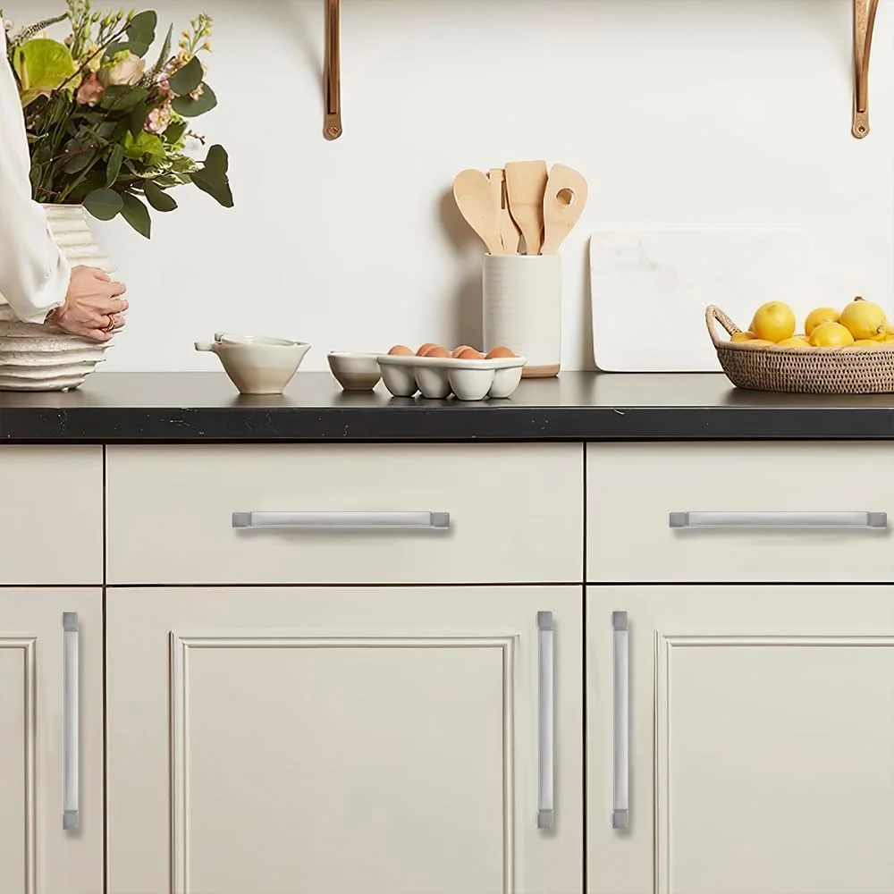 دستگیره کابینت 10 عددی khtumeware، نیکل ساتن برس خورده 128 میلی متر، دستگیره های سنگین آلیاژ روی جامد برای کابینت های آشپزخانه/حمام، کشوها و کمدهای (فاصله مرکز تا مرکز 5 اینچ)