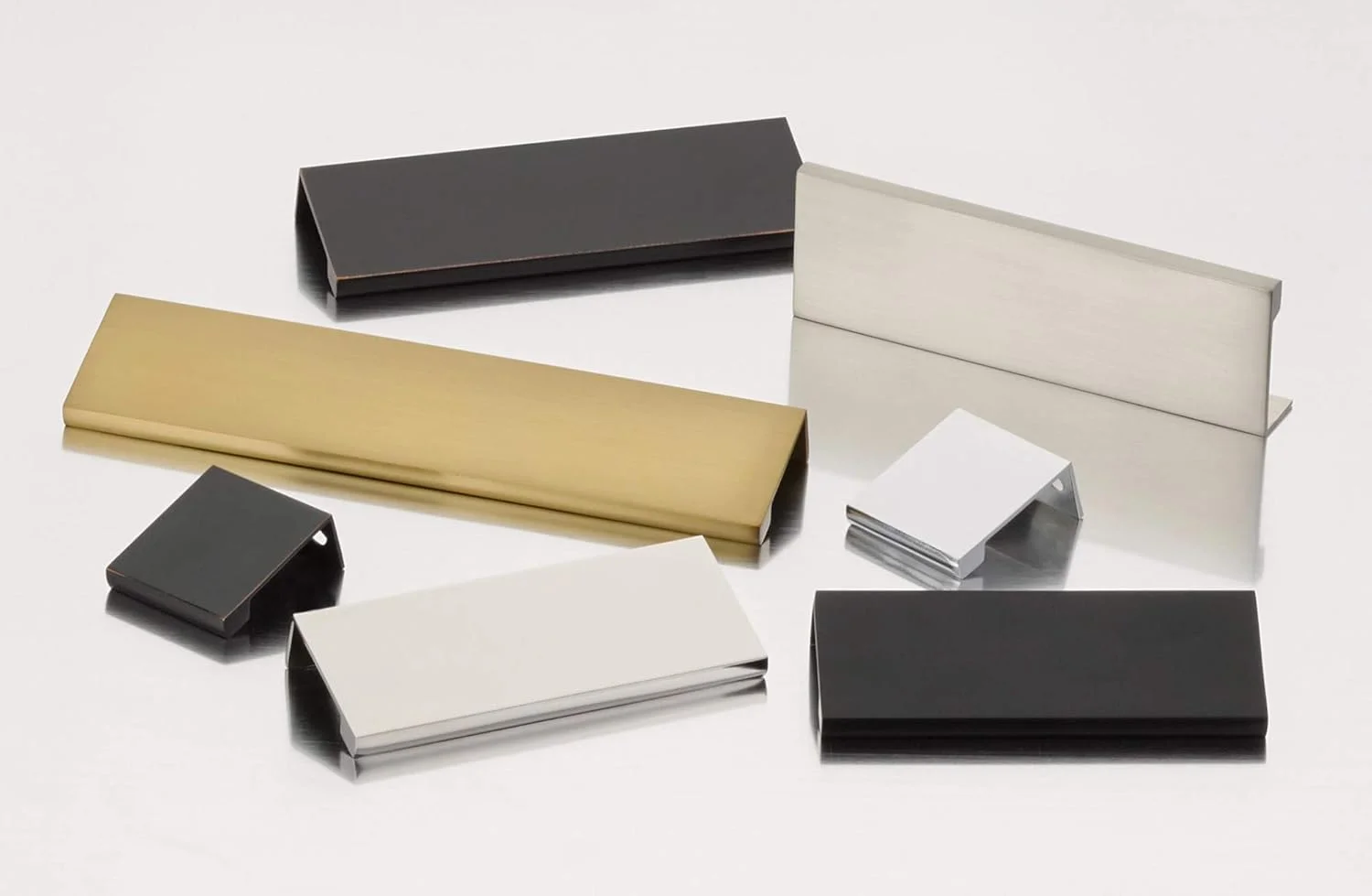 دستگیره کابینت انگشتی Emtek 87100US26 مدل 87100 Edge با فاصله مرکز تا مرکز 3 اینچ