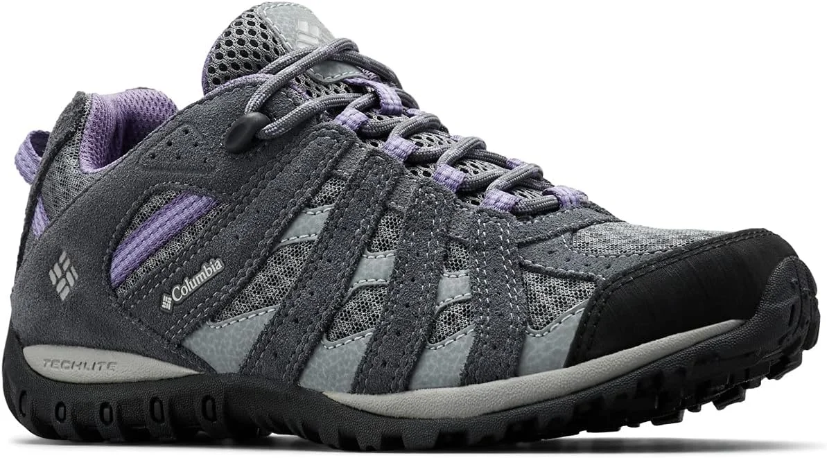 کلمبیا، بوت زمستانی Heather Canyon یک بوت شیک است که در برابر عوامل جوی مقاومت می کند. این بوت سبک وزن، ضد آب و زنانه برای گذراندن روزها در برف ساخته شده است.