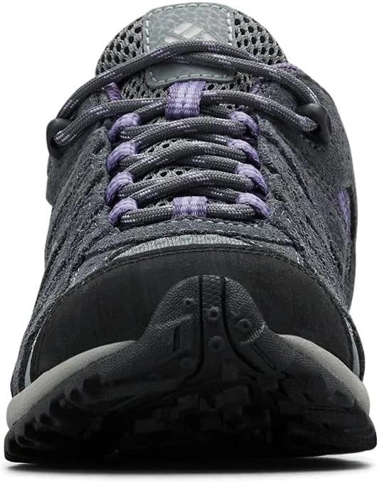 کلمبیا، بوت زمستانی Heather Canyon یک بوت شیک است که در برابر عوامل جوی مقاومت می کند. این بوت سبک وزن، ضد آب و زنانه برای گذراندن روزها در برف ساخته شده است.