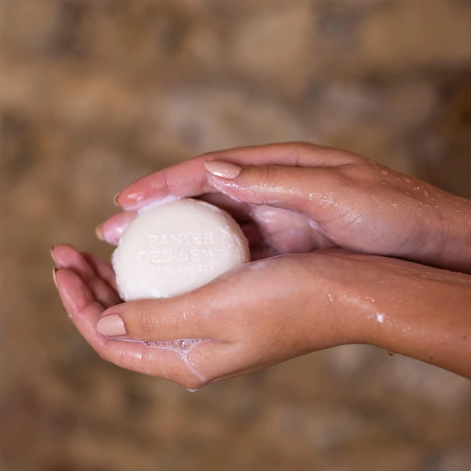 پانیه دس سنس - شامپو بار برای موهای معمولی - شامپو بار بادام با روغن بادام شیرین ارگانیک - شامپو جامد ملایم و فوق العاده کف کننده - شامپو بار طبیعی، سازگار با محیط زیست، بدون سیلیکون - 75 گرم پانیه دس سنس - شامپو بار برای موهای معمولی - شامپو بار بادام با روغن بادام شیرین ارگانیک - شامپو جامد ملایم و فوق العاده کف کننده - شامپو بار طبیعی، سازگار با محیط زیست، بدون سیلیکون - 75 گرم