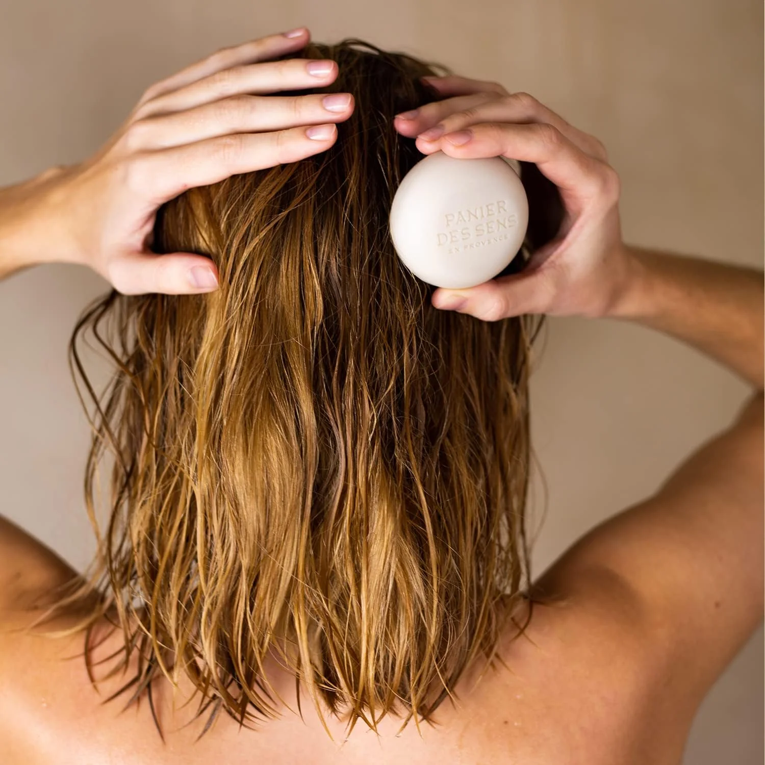 پانیه دس سنس - شامپو بار برای موهای معمولی - شامپو بار بادام با روغن بادام شیرین ارگانیک - شامپو جامد ملایم و فوق العاده کف کننده - شامپو بار طبیعی، سازگار با محیط زیست، بدون سیلیکون - 75 گرم پانیه دس سنس - شامپو بار برای موهای معمولی - شامپو بار بادام با روغن بادام شیرین ارگانیک - شامپو جامد ملایم و فوق العاده کف کننده - شامپو بار طبیعی، سازگار با محیط زیست، بدون سیلیکون - 75 گرم