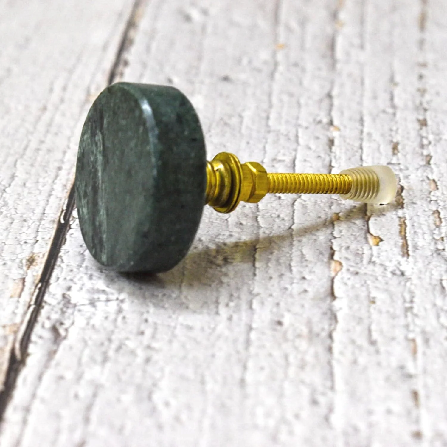 دستگیره های گرد مرمری ARTISNO - ست 6 عددی دستگیره تزئینی گرد سبز مرمری با پیچ برنجی برای سخت افزار کابینت آشپزخانه منزل، کمد، درب شیشه ای، دراور، کمد لباس و کشو (قطر 1.5 اینچ) دستگیره های گرد مرمری ARTISNO - ست 6 عددی دستگیره تزئینی گرد سبز مرمری با پیچ برنجی برای سخت افزار کابینت آشپزخانه منزل، کمد، درب شیشه ای، دراور، کمد لباس و کشو (قطر 1.5 اینچ)