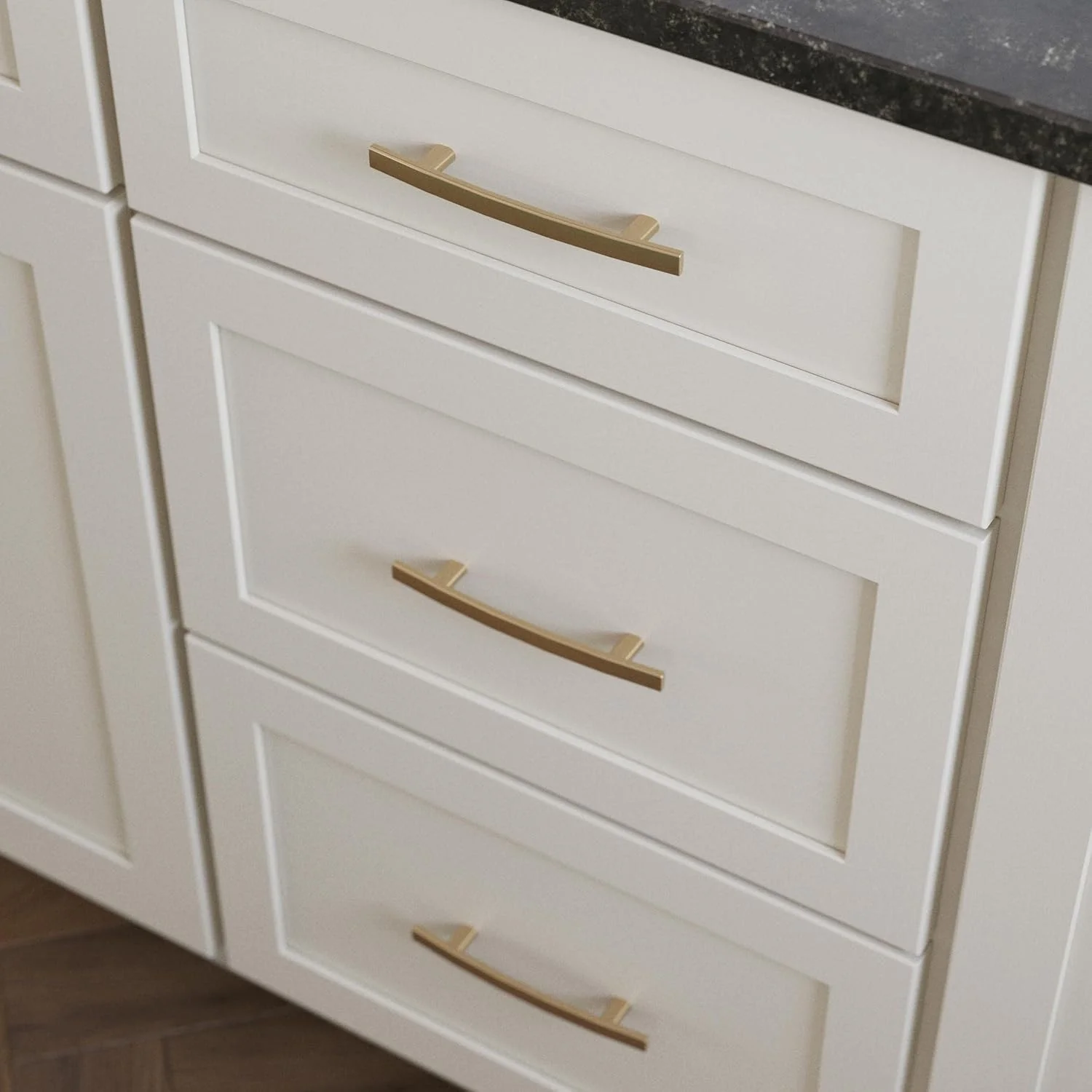 دستگیره کابینت کمانی ظریف فرانکلین براس (بسته 10 عددی) فاصله سوراخ تا سوراخ 5-1/16 اینچ، رنگ برنز شامپاینی، مناسب برای کشوهای آشپزخانه، سخت افزار کابینت، دستگیره طلایی مناسب برای کمد P44434-CZ-B