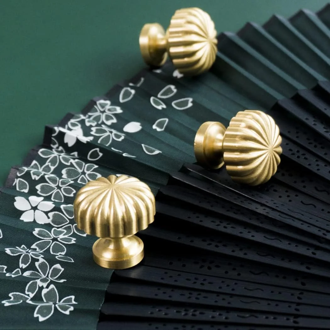 دستگیره کابینت برنجی طرح کدو حلوایی DAPANIY، دستگیره مسی کشو، دستگیره های گرد، دستگیره های طلایی عتیقه برای درب کابینت آشپزخانه و حمام، بسته 2 عددی دستگیره کابینت برنجی طرح کدو حلوایی DAPANIY، دستگیره مسی کشو، دستگیره های گرد، دستگیره های طلایی عتیقه برای درب کابینت آشپزخانه و حمام، بسته 2 عددی