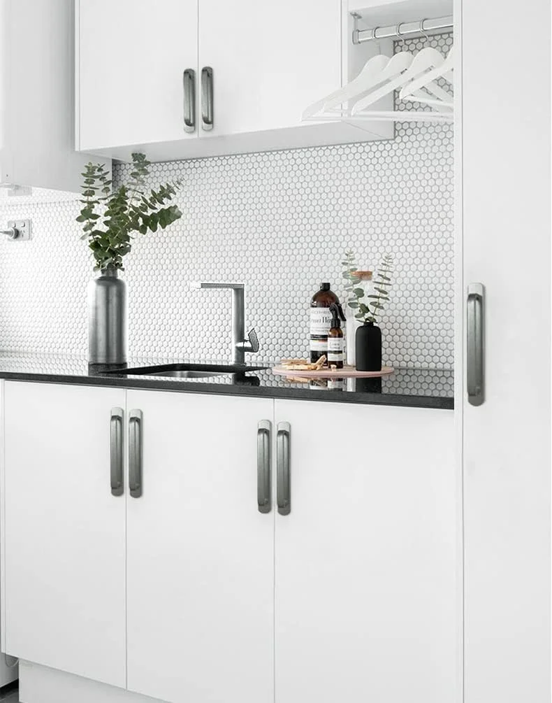 بسته 2 عددی دستگیره خودچسب CcHhyyt، دستگیره کابینت آلیاژ آلومینیوم با دستگیره درب کشویی خودچسب، دستگیره درب، دستگیره مبلمان، دستگیره چسبی برای یخچال، کابینت آشپزخانه