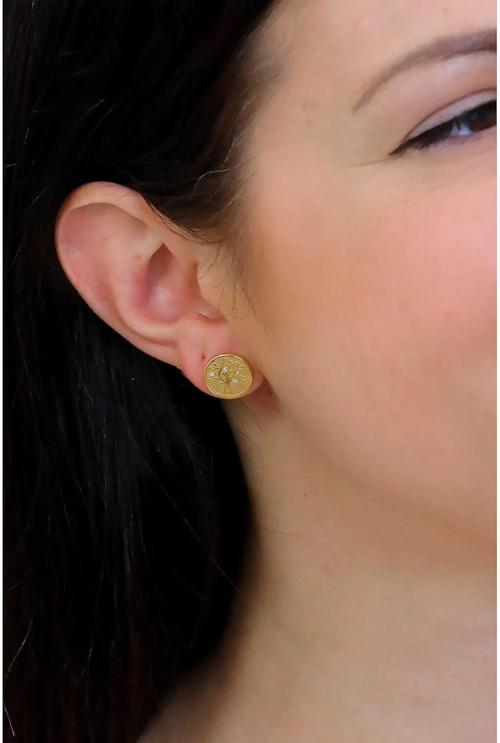 گوشواره میخی زنانه گس مدل Jube01443jwygt-u Talismania با روکش طلایی، استیل ضد زنگ 12 میلی متری، طرح درخت زندگی، نگین زیرکونیا گوشواره میخی زنانه گس مدل Jube01443jwygt-u Talismania با روکش طلایی، استیل ضد زنگ 12 میلی متری، طرح درخت زندگی، نگین زیرکونیا