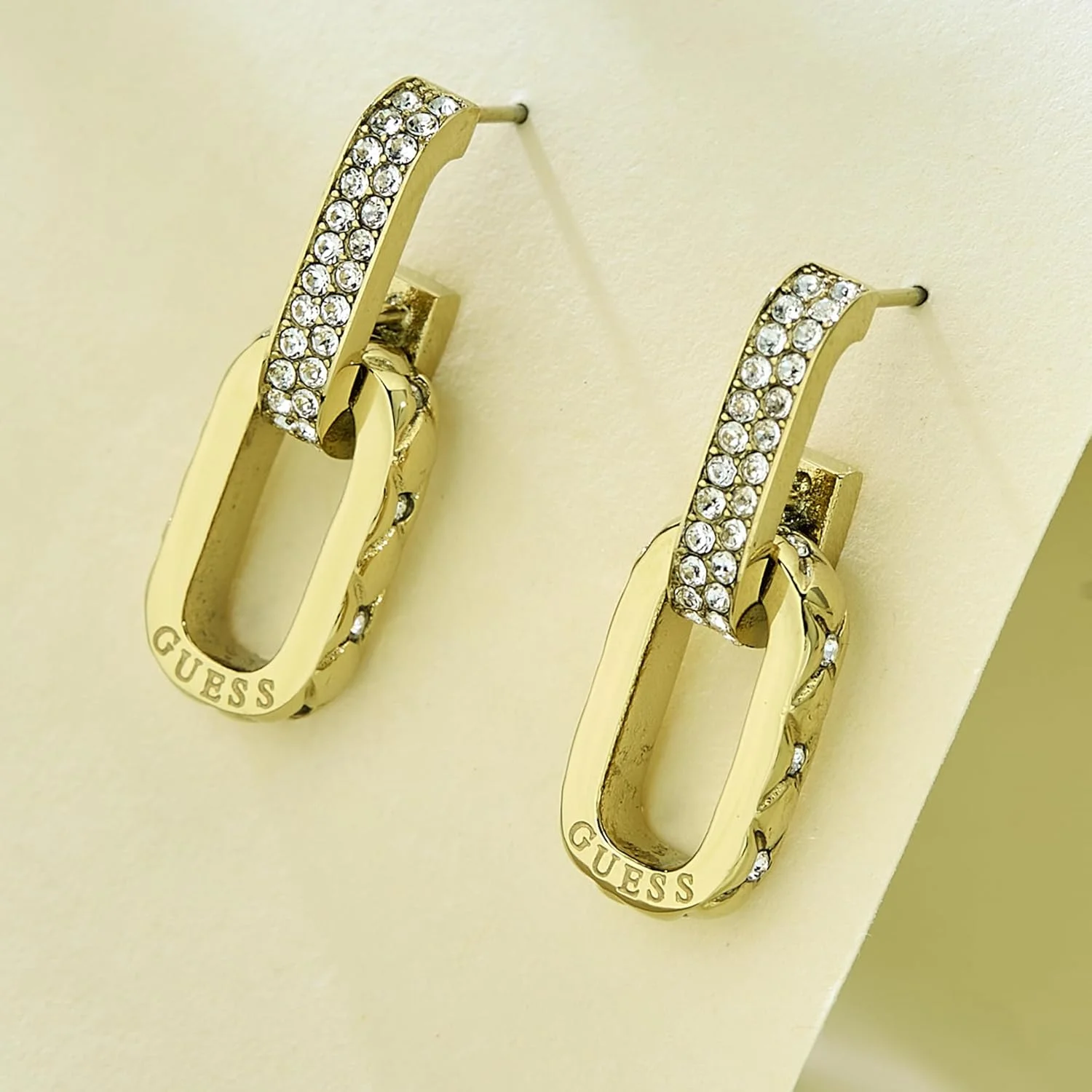 گوشواره زنانه گس مدل JUBE04582JWYGT-U متلسی پولکی طلایی گوشواره زنانه گس مدل JUBE04582JWYGT-U متلسی پولکی طلایی