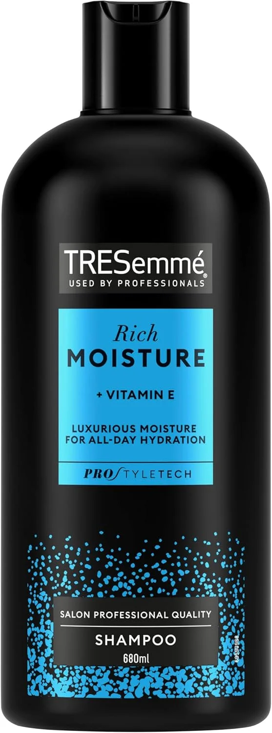 شامپو آبرسان قوی TRESemmé، رطوبت لوکس برای آبرسانی تمام روز، مناسب موهای خشک و آسیب دیده 6 عدد 680 میلی لیتری