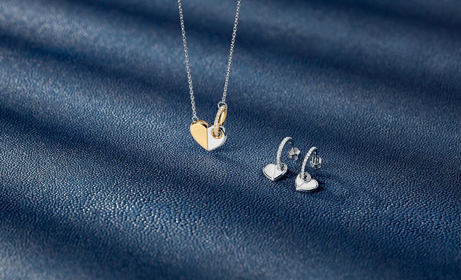 زیورآلات زنانه تامی هیلفیگر - گوشواره های حلقه ای قلبی استیل ضد زنگ با کریستال های درخشان - 21 میلی متر - ایده آل برای مناسبت های غیر رسمی یا رسمی - هدیه برای خانم ها