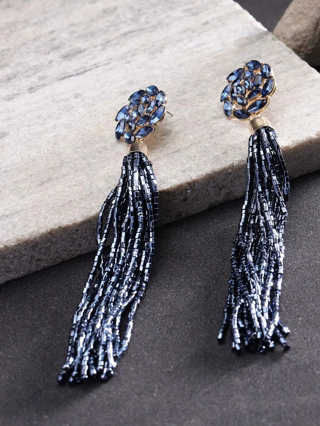 گوشواره های منگوله ای با روکش طلایی، الهام گرفته از سلبریتی ها، مجموعه ولنتاین دخترانه/زنانه Youbella Jewellery (آبی) گوشواره های منگوله ای با روکش طلایی، الهام گرفته از سلبریتی ها، مجموعه ولنتاین دخترانه/زنانه Youbella Jewellery (آبی)