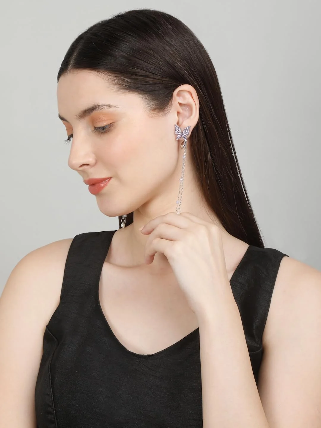 گوشواره های آویز پروانه ای شیک با الهام از سلبریتی ها YouBella Fashion Jewellery برای زنان و دختران (طلایی) (YBEAR_33381)