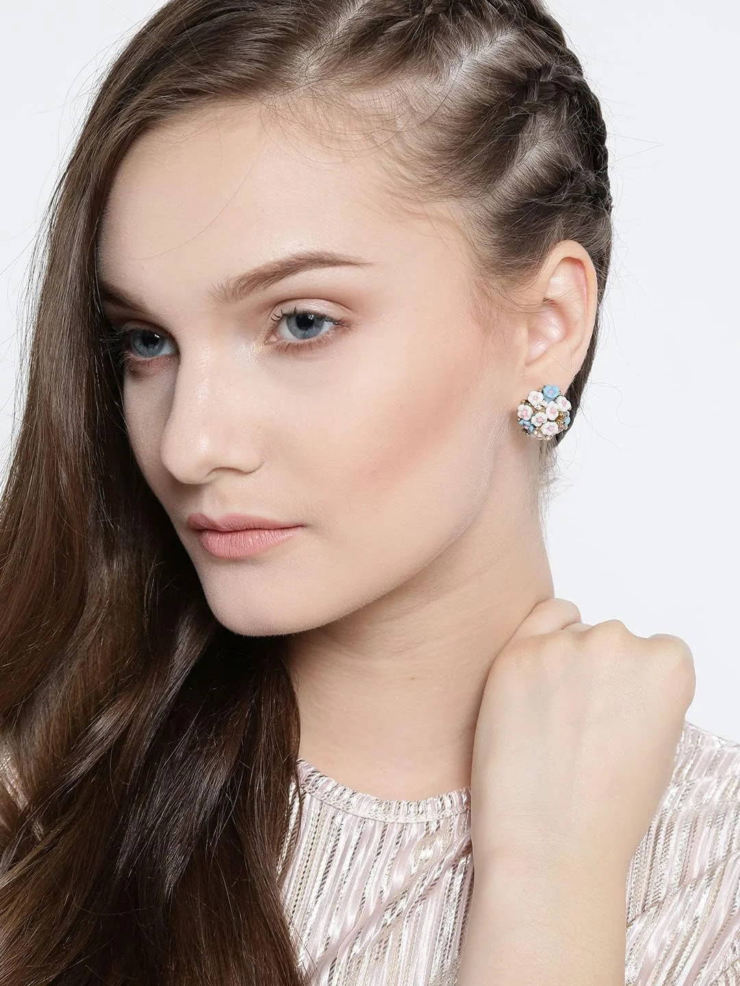 گوشواره های طرح گل یوولا با روکش طلای سفید و آبی زنانه