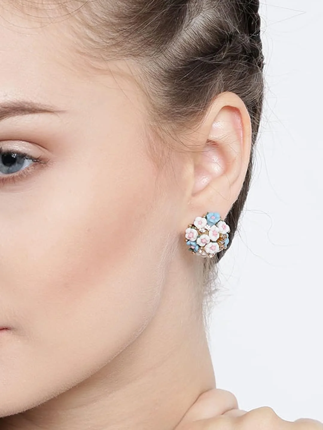 گوشواره های طرح گل یوولا با روکش طلای سفید و آبی زنانه