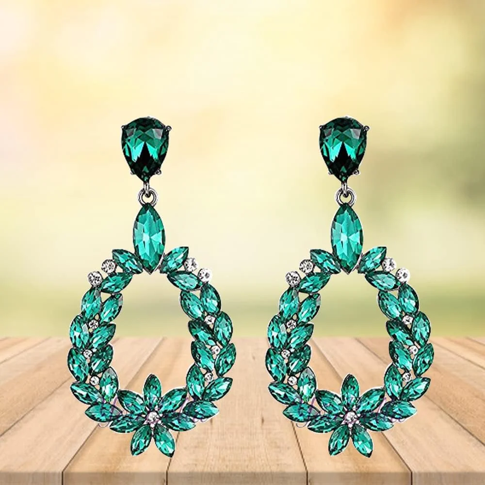 گوشواره های آویز طلایی زنانه یوتبلا مناسب مهمانی (سبز)(YBEAR_31660) گوشواره های آویز طلایی زنانه یوتبلا مناسب مهمانی (سبز)(YBEAR_31660)