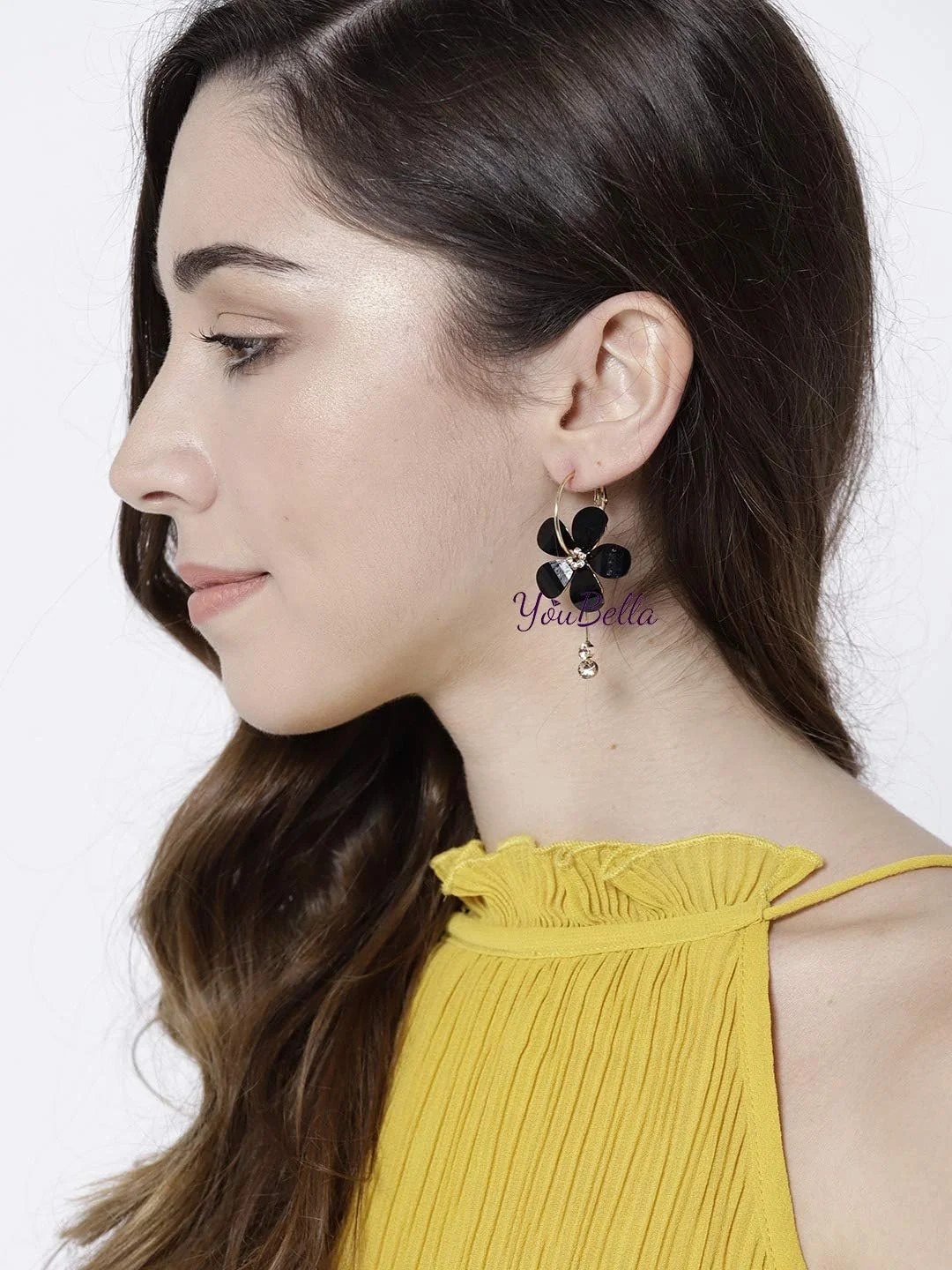 گوشواره های آویز طلایی زنانه یوولا مناسب مهمانی (مشکی)(YBEAR_31192) گوشواره های آویز طلایی زنانه یوولا مناسب مهمانی (مشکی)(YBEAR_31192)