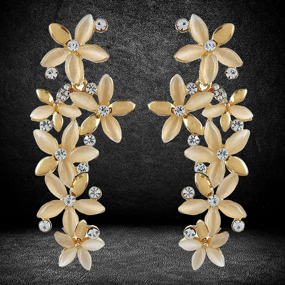 گوشواره های آویز نگین دار و طلایی زنانه یوولا مناسب مهمانی (طلایی-سفید)(Ybear_31243) گوشواره های آویز نگین دار و طلایی زنانه یوولا مناسب مهمانی (طلایی-سفید)(Ybear_31243)