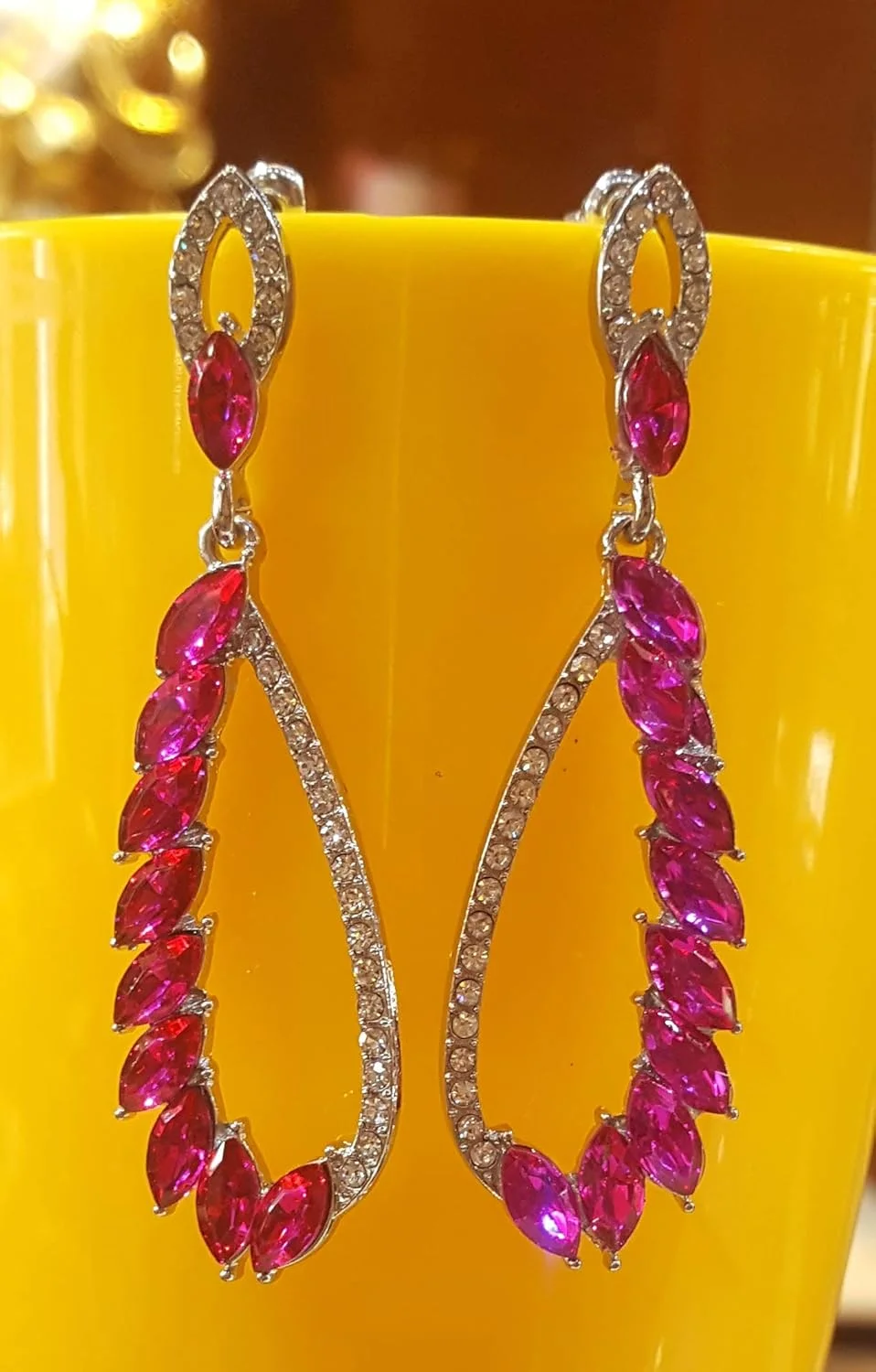 گوشواره های مجلسی شیک و فانتزی یوولا با روکش نقره مناسب دختران و زنان گوشواره های مجلسی شیک و فانتزی یوولا با روکش نقره مناسب دختران و زنان