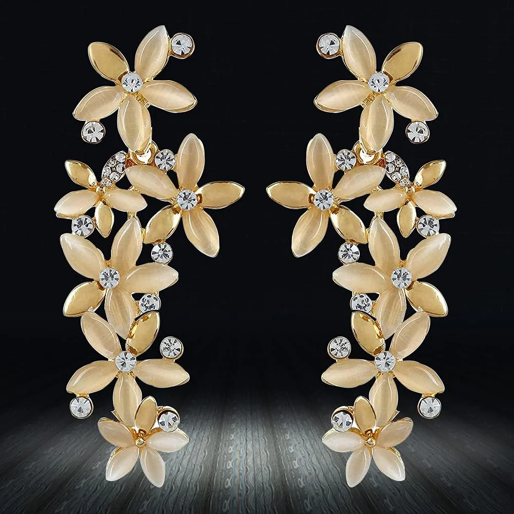 گوشواره های آویز نگین دار و طلایی زنانه یوولا مناسب مهمانی (طلایی-سفید)(Ybear_31243) گوشواره های آویز نگین دار و طلایی زنانه یوولا مناسب مهمانی (طلایی-سفید)(Ybear_31243)