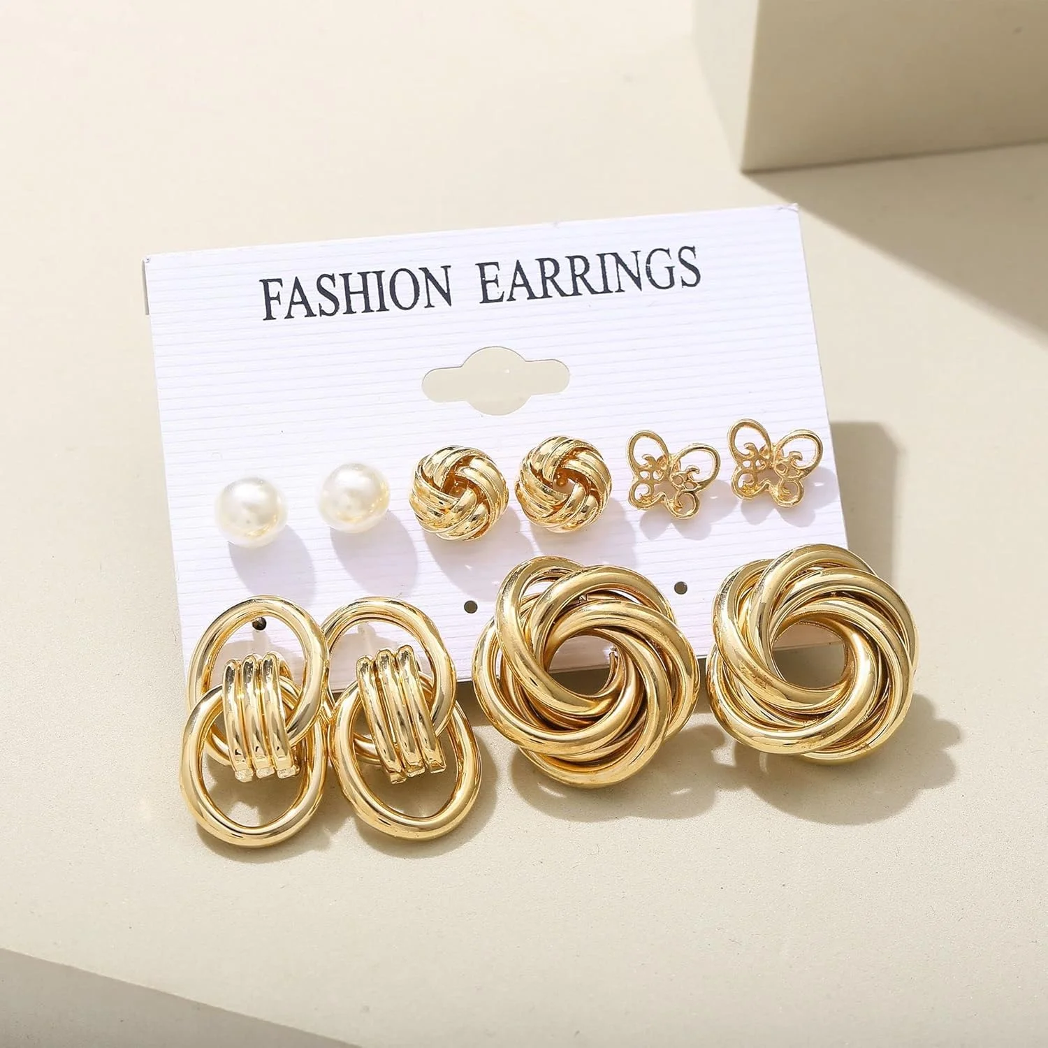 گوشواره های روکش طلای الهام گرفته از افراد مشهور YouBella Jewellery، مناسب برای دختران و زنان، سایز متوسط، کریستال