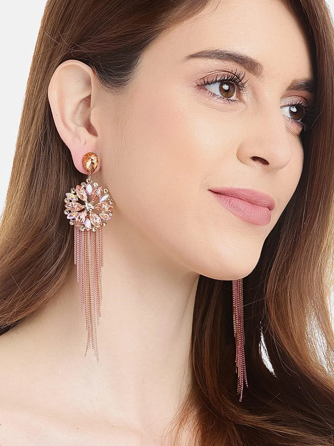 گوشواره زنانه YouBella Jewellery مدل کریستال منگوله ای دست ساز برای دختران و زنان گوشواره زنانه YouBella Jewellery مدل کریستال منگوله ای دست ساز برای دختران و زنان
