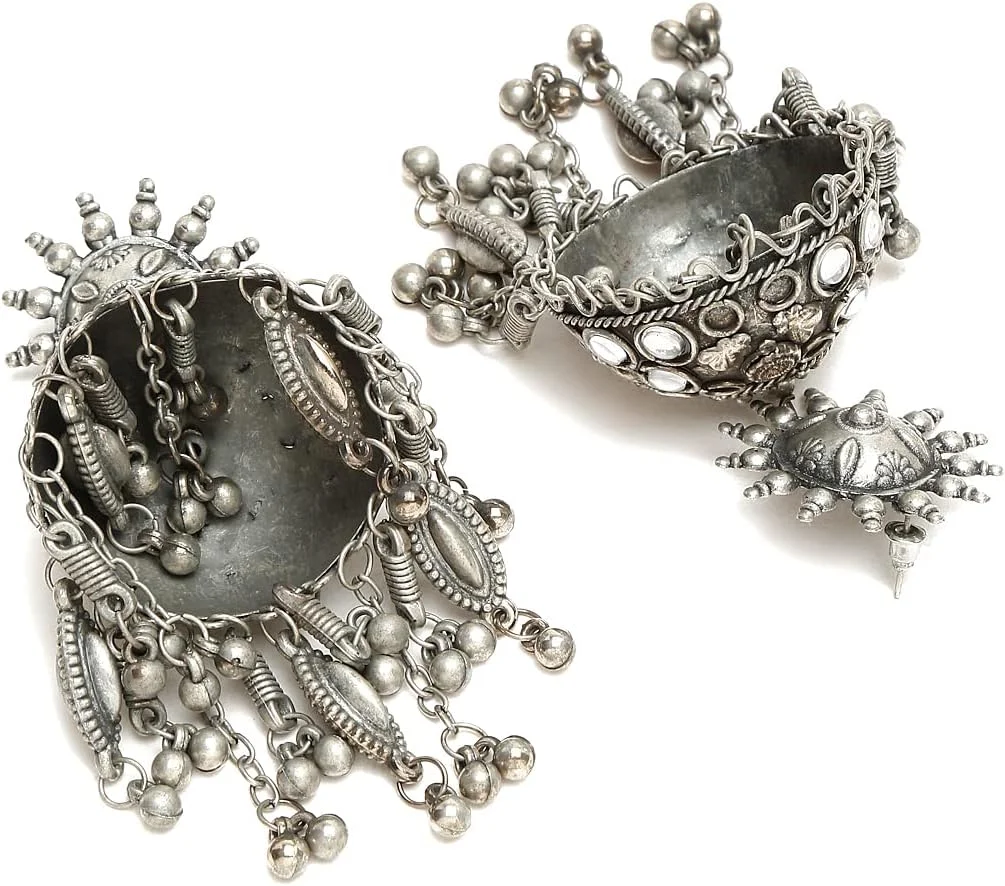 گوشواره های جومکی بزرگ نقره ای اکسید شده الهام گرفته از سلبریتی YouBella Jewellery برای دختران و زنان گوشواره های جومکی بزرگ نقره ای اکسید شده الهام گرفته از سلبریتی YouBella Jewellery برای دختران و زنان