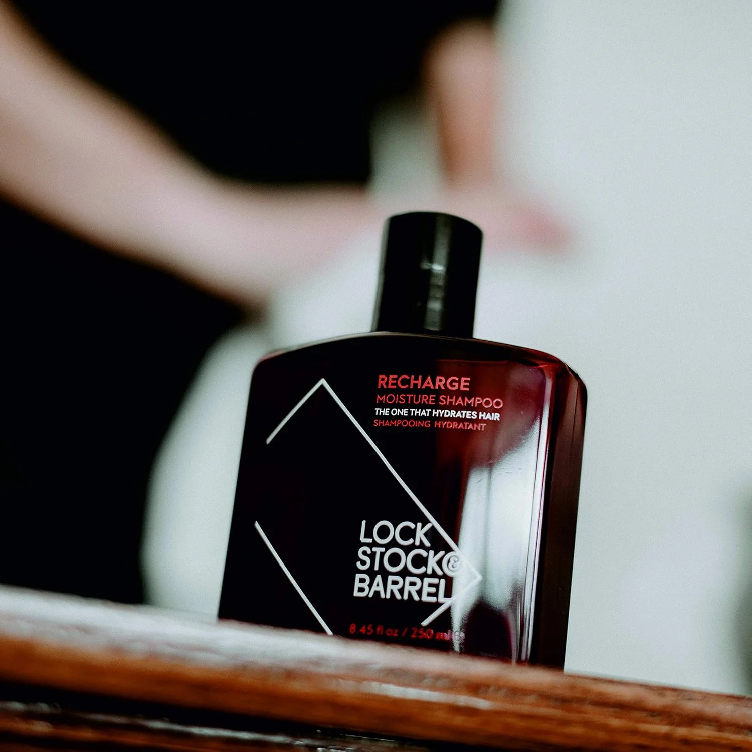 شامپو فوق العاده مرطوب کننده و نرم کننده لاک استاک اند بارل ریچارج، مناسب برای آقایان و بانوان - 250 میلی لیتر