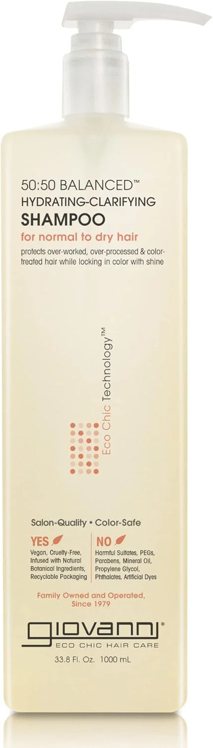 شامپو متعادل کننده و آبرسان جووانی 50:50، 1000 میلی لیتر. موها را با pH متعادل و تمیز می کند، ایده آل برای موهای آسیب دیده و تحت فشار، قابل استفاده روزانه، بدون سولفات و پارابن (بسته 1 عددی)