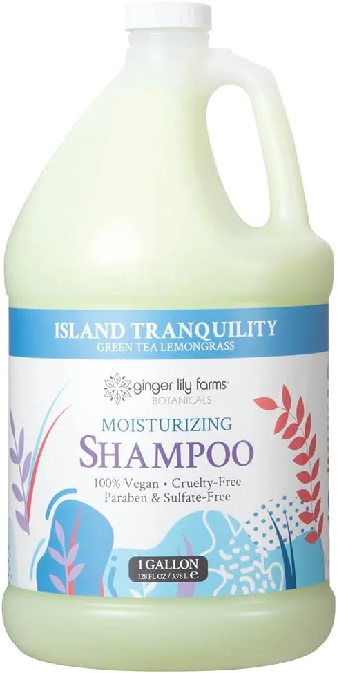شامپو مرطوب کننده گیاهی زنجبیل لیلی فارم برای انواع مو، آرامش جزیره، 100% وگان و بدون تست حیوانی، رایحه چای سبز و علف لیمو، حجم 1 گالن (128 fl oz)