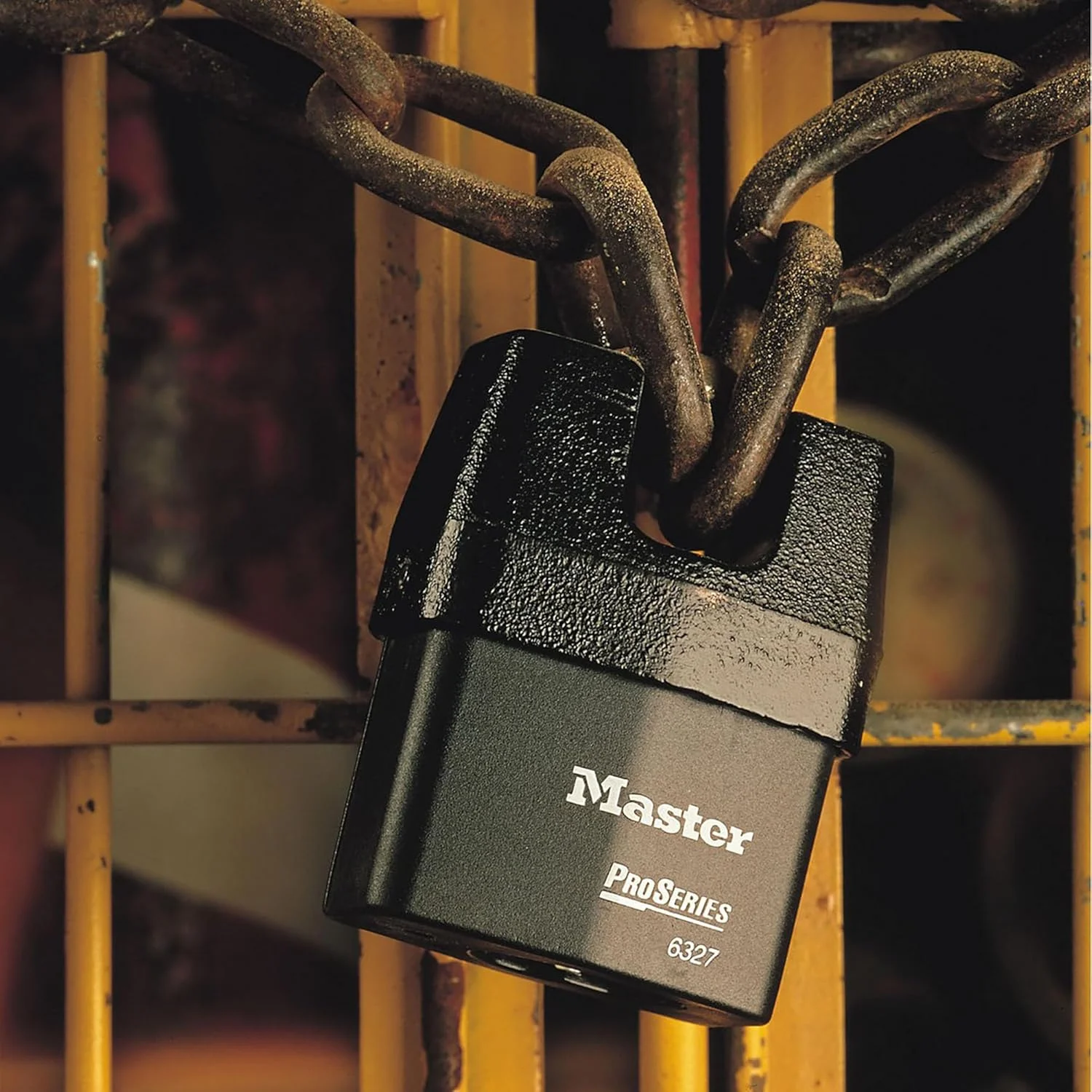 قفل آویز سنگین وظیفه ضد آب MASTER LOCK [دارای تاییدیه بیمه CEN] [حلقه بسته] [کلید] [مناسب فضای باز] 6327EURDCC – برای کاربردهای حمل و نقل و صنعتی
