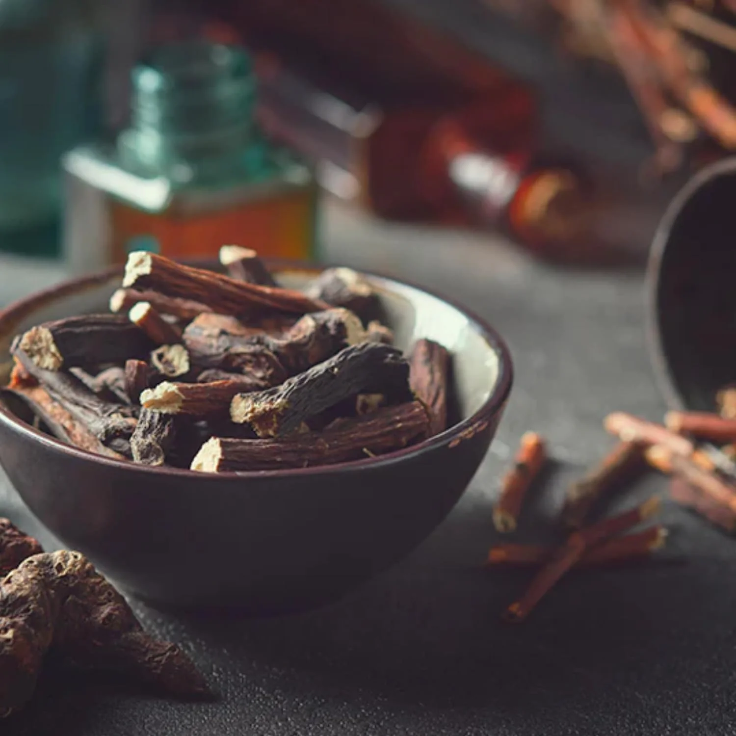 شامپو ترمیم کننده موهای آسیب دیده روغن مار سی دی COSMO DESIGNS Cosmo، ۱۰۰۰ میلی لیتر، ۳۳.۸ اونس مایع، مناسب آقایان و بانوان، شامپوها، فاقد پارابن، فاقد سولفات، مراقبت از مو، عصاره ۱۰۰% طبیعی، برای استفاده روزانه