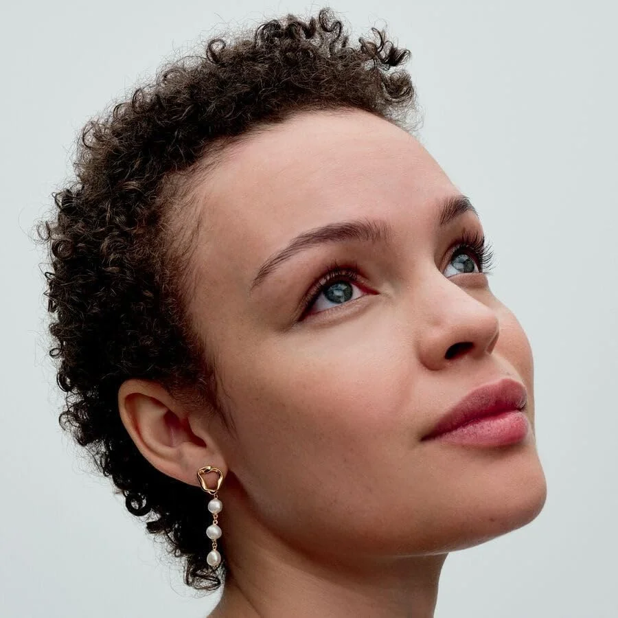 گوشواره های آویز مروارید پرورشی آب شیرین سفید با روکش طلای 14 عیار پاندورا Essence