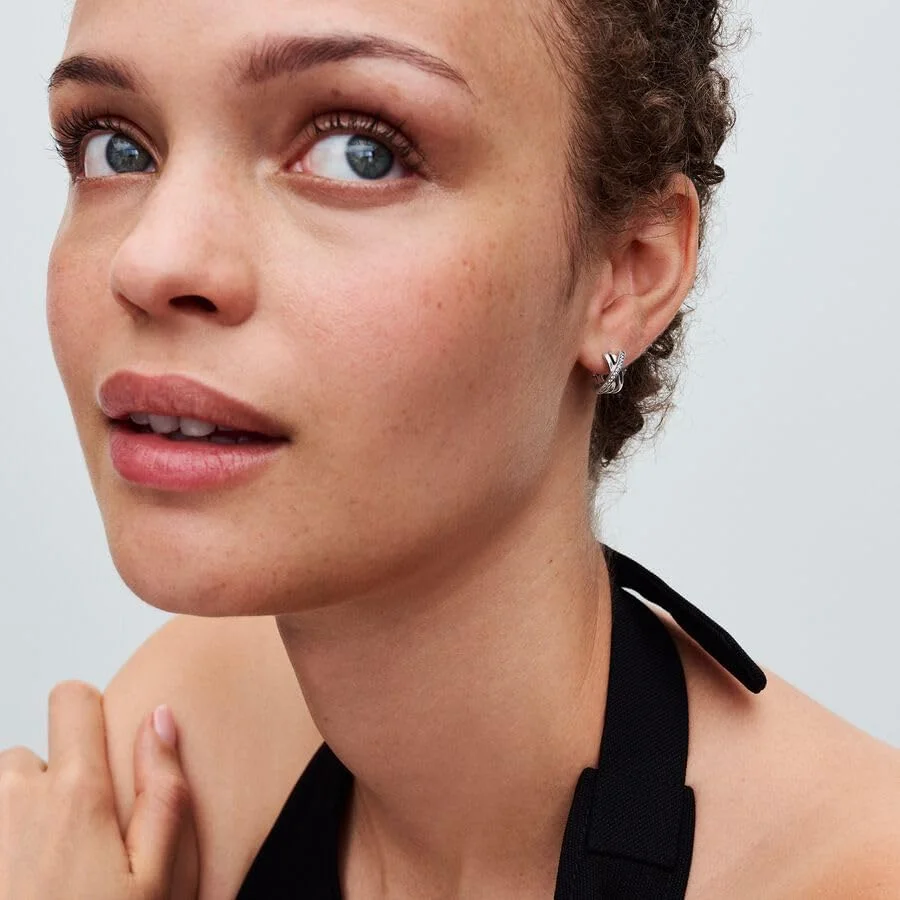 گوشواره های حلقه ای متقاطع پاندورا سیگنیچر با سنگ های پاوه