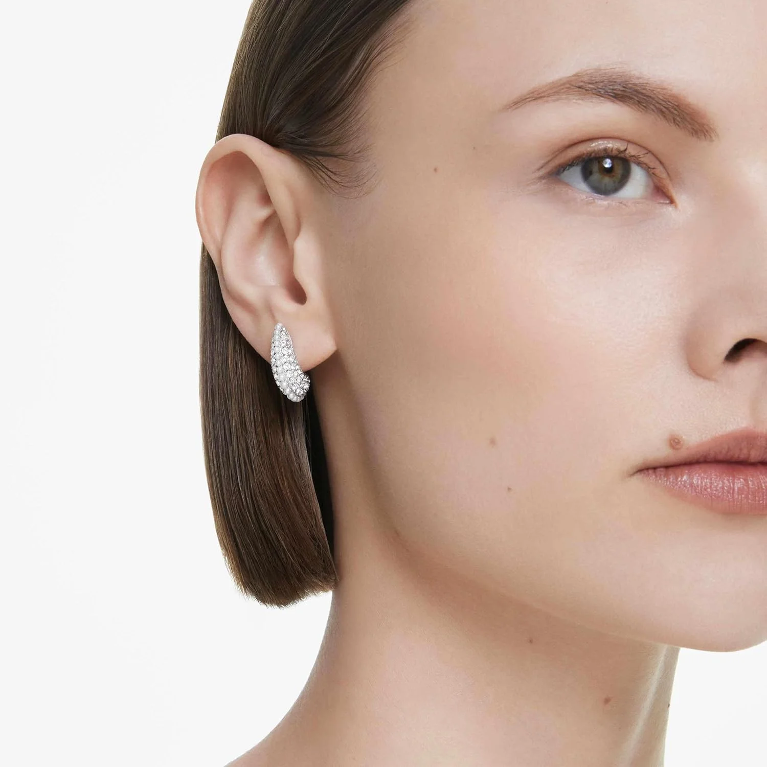 گوشواره آویز سواروسکی مدل Sublima، مروارید کریستالی، برش گرد، سفید، روکش رودیوم، یک سایز، روکش رودیوم، کریستال، مروارید کریستالی، بدون سنگ قیمتی گوشواره آویز سواروسکی مدل Sublima، مروارید کریستالی، برش گرد، سفید، روکش رودیوم، یک سایز، روکش رودیوم، کریستال، مروارید کریستالی، بدون سنگ قیمتی