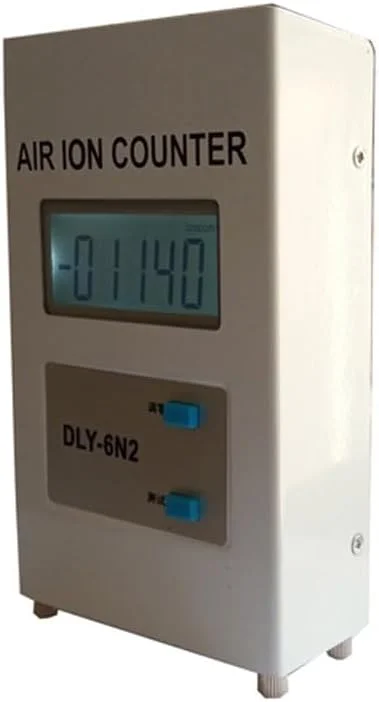 دستگاه تشخیص گاز، آشکارساز یون هوای قابل حمل برای تشخیص یون های منفی مناسب برای اندازه گیری حساسیت خودرو در اتاق دستگاه تشخیص گاز، آشکارساز یون هوای قابل حمل برای تشخیص یون های منفی مناسب برای اندازه گیری حساسیت خودرو در اتاق