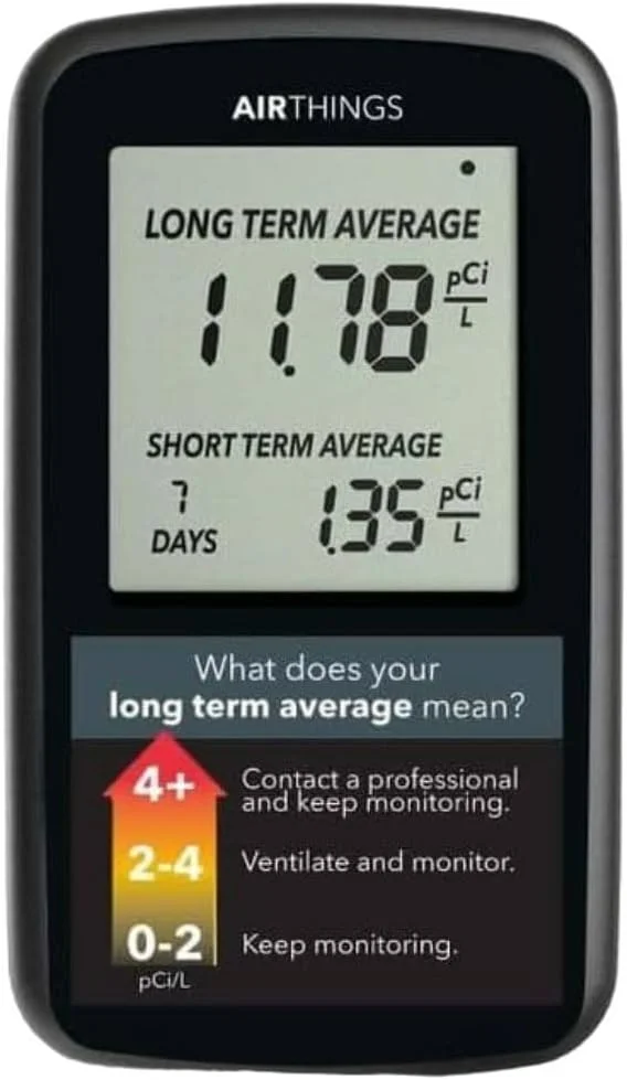 دستگاه رادون سنج دیجیتال خانگی ایرتینگز کورنتیوم، سبک و با باتری، دارای صفحه نمایش LCD برای پایش مداوم و بلند مدت