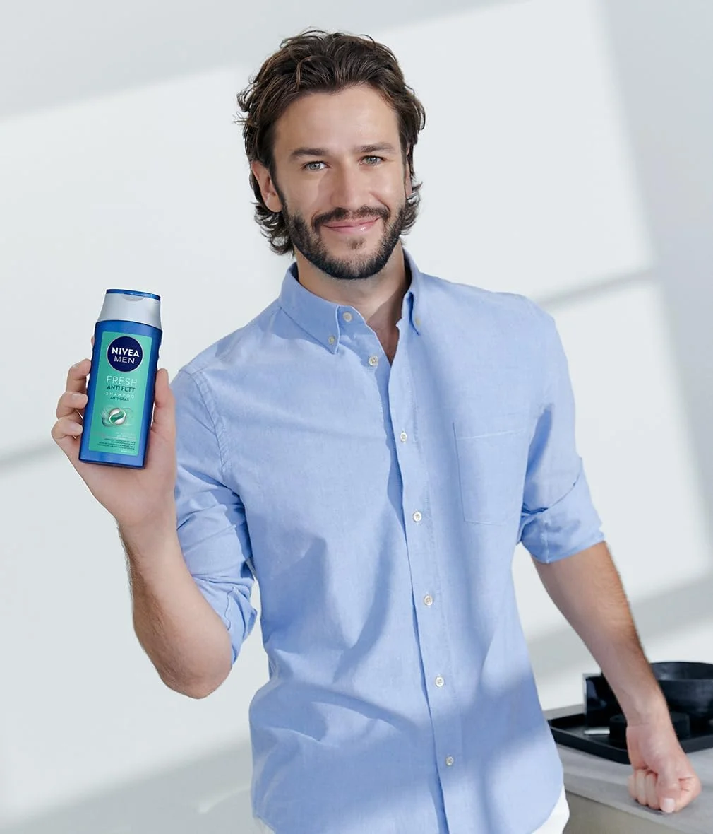 شامپو ضد چربی مو نیوآ مردانه حاوی مریم گلی مناسب موهای چرب 400 میلی لیتر شامپو ضد چربی مو نیوآ مردانه حاوی مریم گلی مناسب موهای چرب 400 میلی لیتر