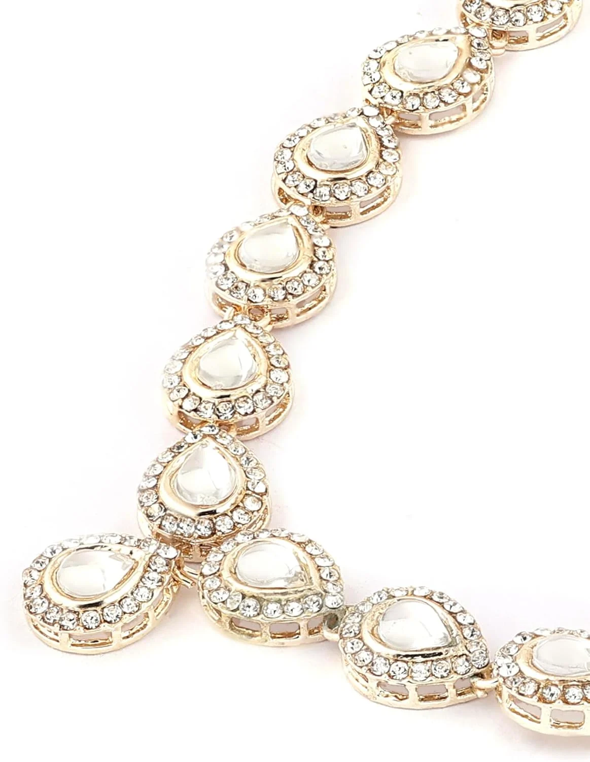 زیوری پیرلز، ست گردنبند، گوشواره و انگشتر زنانه با طرحی قومی، مزین به نگین های اتریشی و کندن درخشان - رنگ طلایی مدل ZPFK16520 زیوری پیرلز، ست گردنبند، گوشواره و انگشتر زنانه با طرحی قومی، مزین به نگین های اتریشی و کندن درخشان - رنگ طلایی مدل ZPFK16520