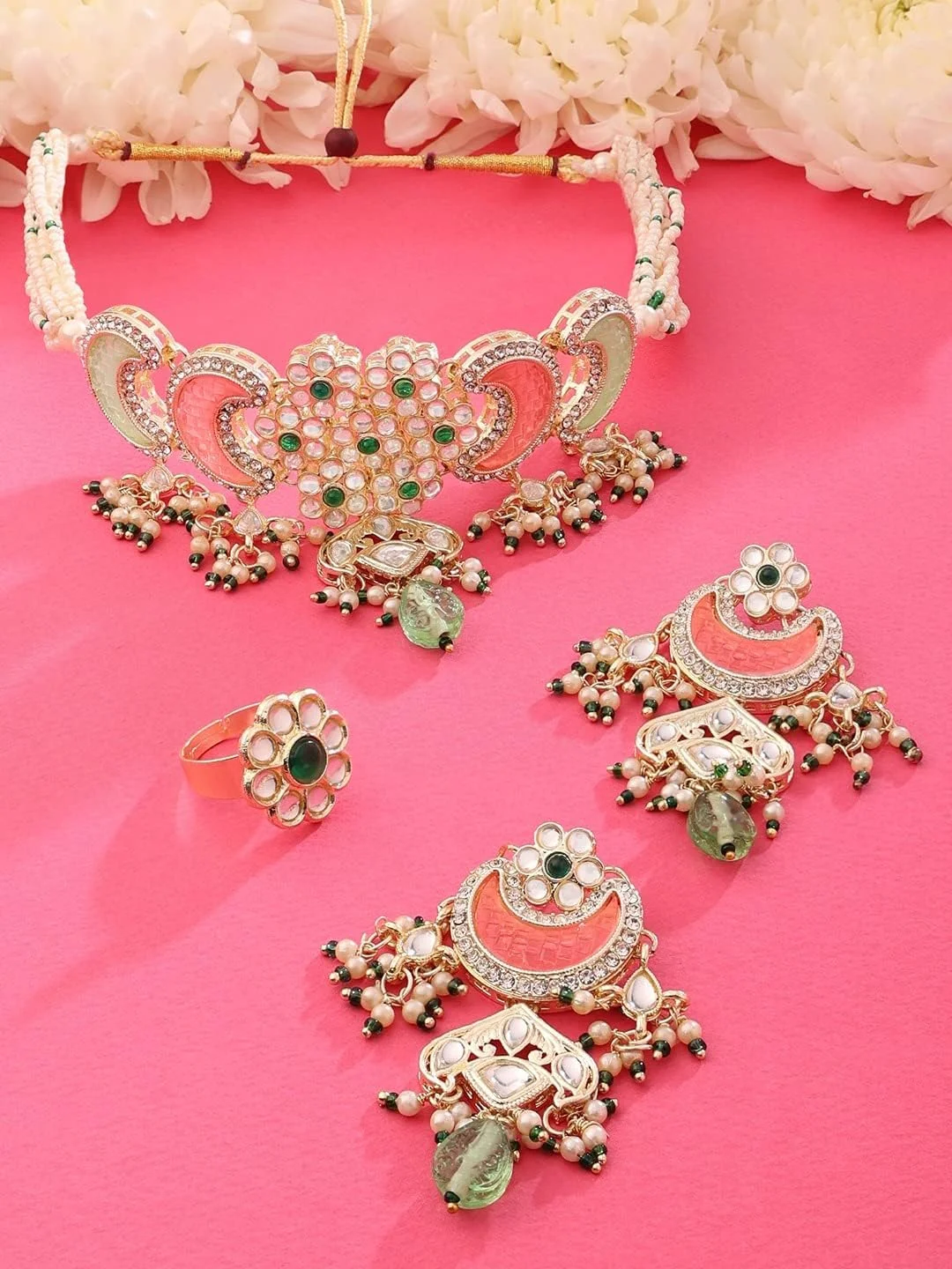 گوشواره، انگشتر و گردنبند چوکر چند رشته ای Kundan با مهره و سنگ های سبز و صورتی ZAVERI PEARLS مدل ZPFK15652 زنانه گوشواره، انگشتر و گردنبند چوکر چند رشته ای Kundan با مهره و سنگ های سبز و صورتی ZAVERI PEARLS مدل ZPFK15652 زنانه