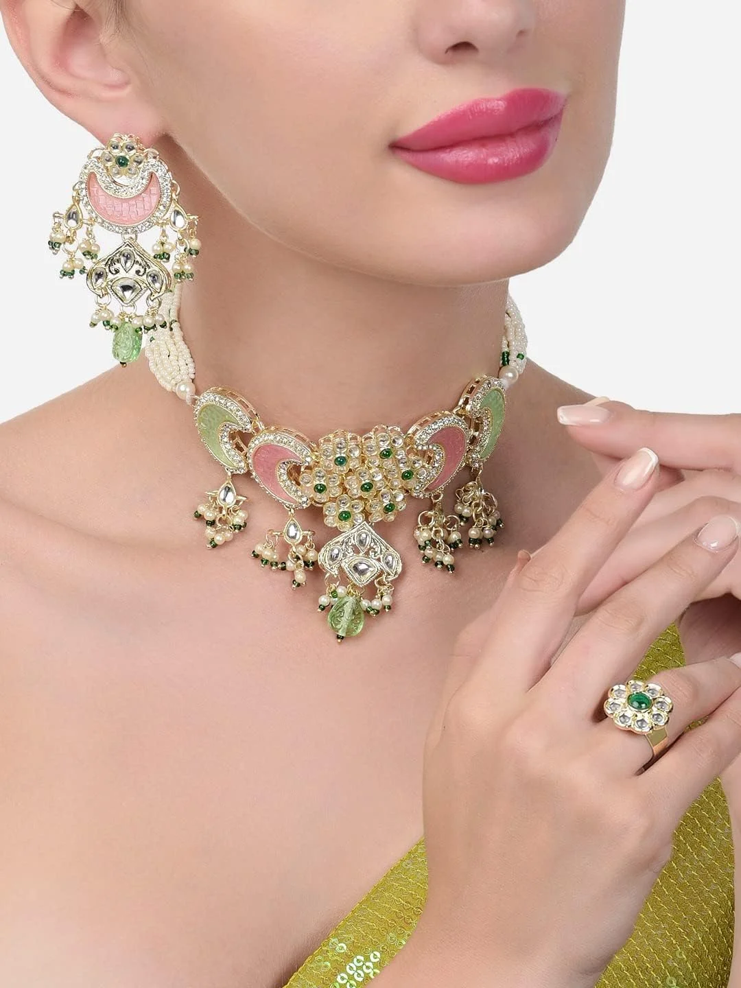 گوشواره، انگشتر و گردنبند چوکر چند رشته ای Kundan با مهره و سنگ های سبز و صورتی ZAVERI PEARLS مدل ZPFK15652 زنانه گوشواره، انگشتر و گردنبند چوکر چند رشته ای Kundan با مهره و سنگ های سبز و صورتی ZAVERI PEARLS مدل ZPFK15652 زنانه