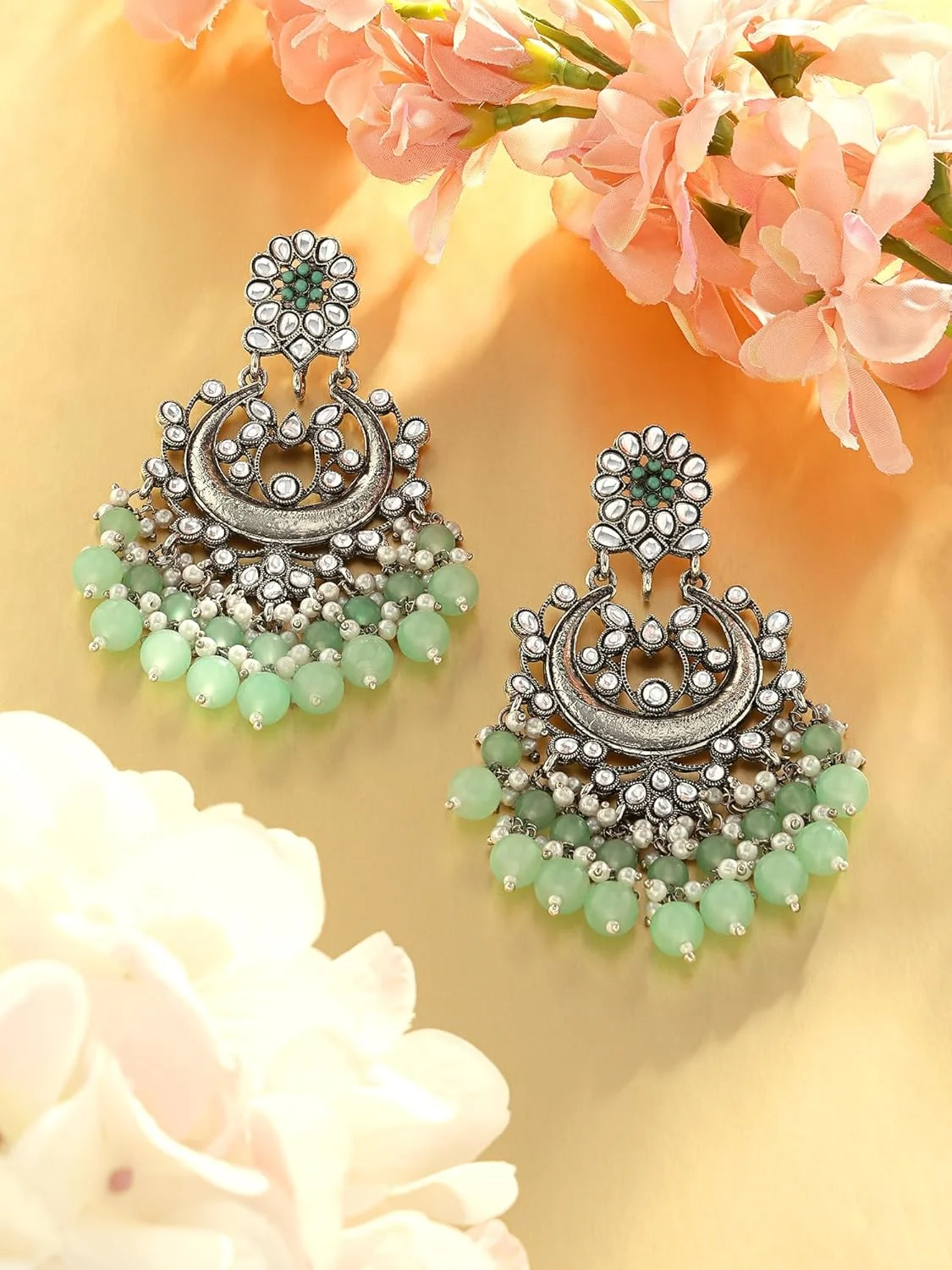 گوشواره آویز زنانه زیوری پرلز مدل Kundan Dazzling با مهره های مصنوعی سبز رنگ - ZPFK17083 گوشواره آویز زنانه زیوری پرلز مدل Kundan Dazzling با مهره های مصنوعی سبز رنگ - ZPFK17083
