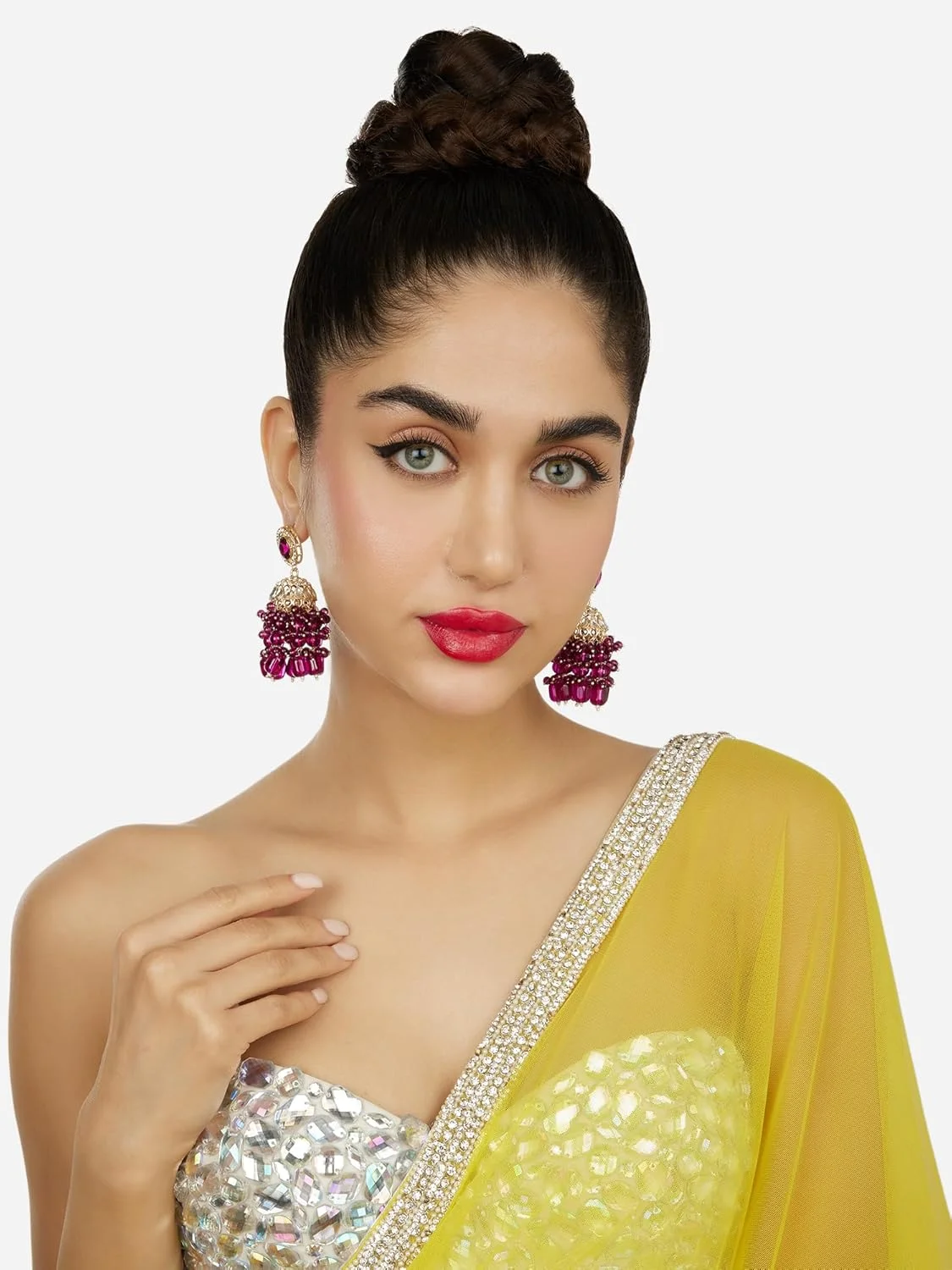 گوشواره زنانه آویز جومکا نگین بنفش Zaveri Pearls با الماس اتریشی درخشان و خوشه ای از مهره ها - ZPFK18192 گوشواره زنانه آویز جومکا نگین بنفش Zaveri Pearls با الماس اتریشی درخشان و خوشه ای از مهره ها - ZPFK18192
