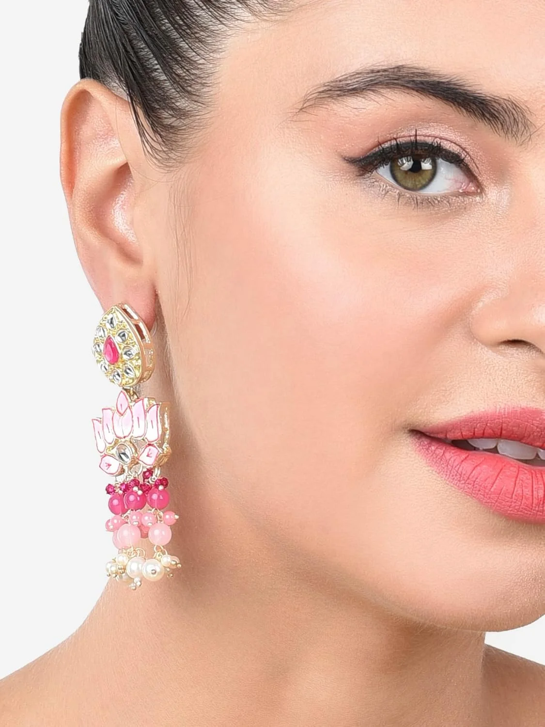 گوشواره آویز زنانه طرح گل نیلوفر میناکاری صورتی Zaveri Pearls مدل ZPFK15390 گوشواره آویز زنانه طرح گل نیلوفر میناکاری صورتی Zaveri Pearls مدل ZPFK15390