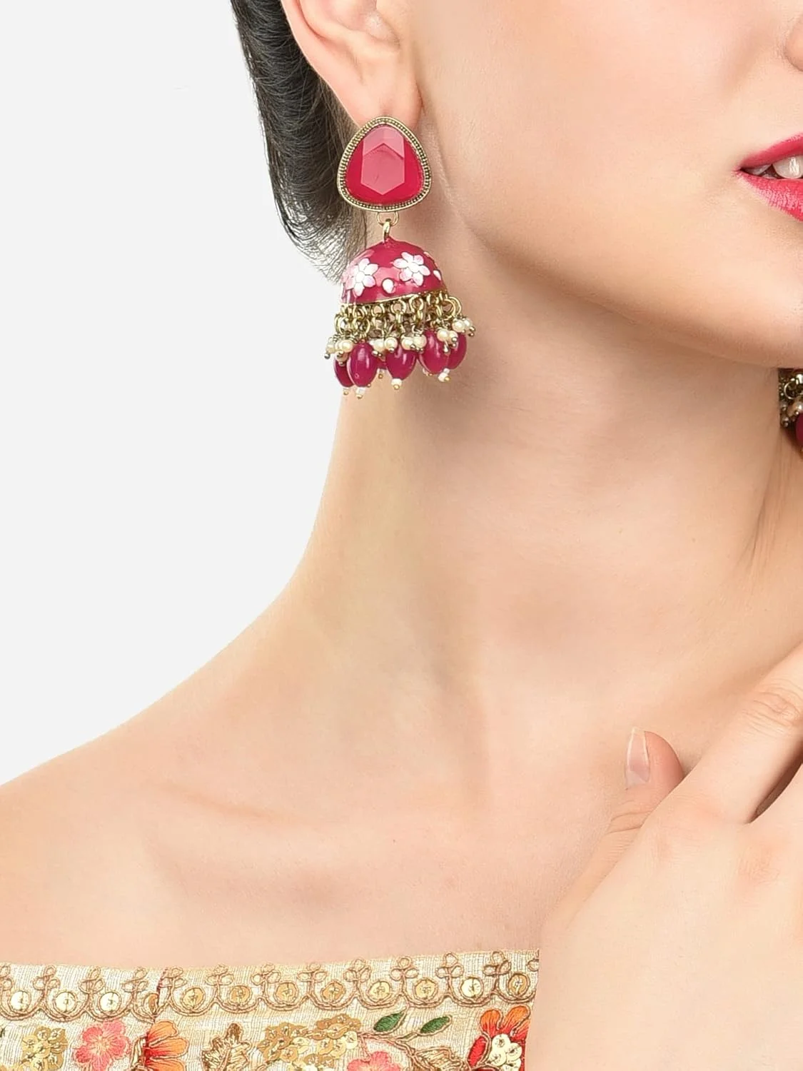 گوشواره زنانه جومکی میناکاری شده صورتی رانی ZAVERI PEARLS با سنگ و مهره های خوشه ای - ZPFK14919 گوشواره زنانه جومکی میناکاری شده صورتی رانی ZAVERI PEARLS با سنگ و مهره های خوشه ای - ZPFK14919